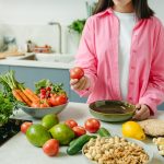 Dlaczego warto pamiętać o warzywach, owocach i sokach w codziennej diecie?